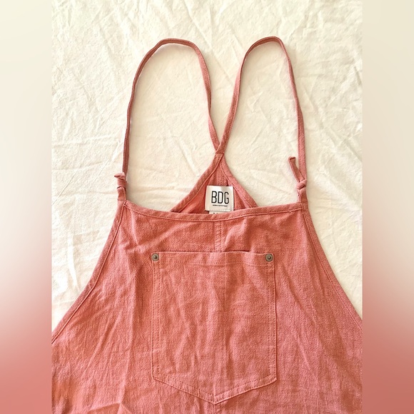 Urban outfitters BDG mauve linen short overalls size M - Picture 3 of 5